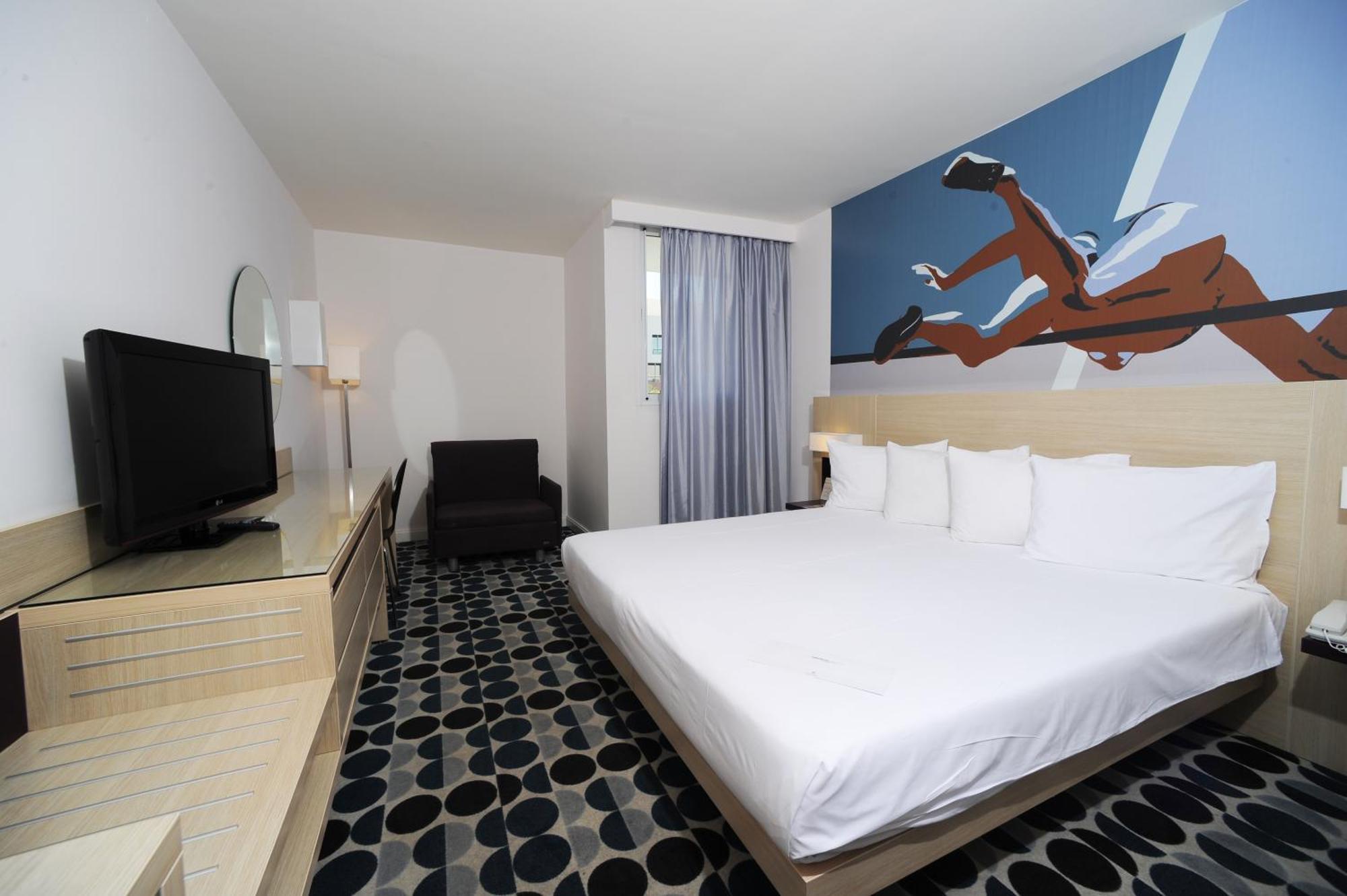 Отель Sport Club By Isrotel Collection